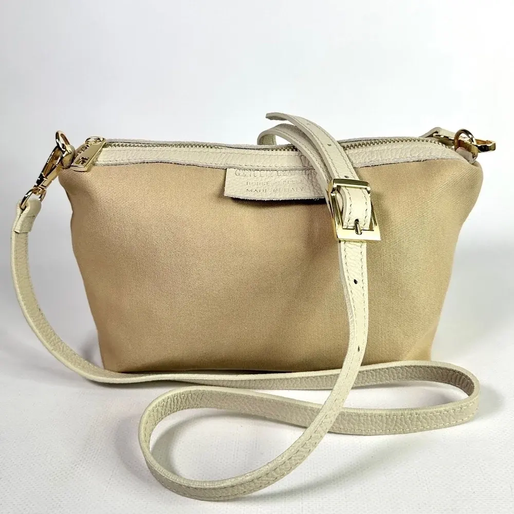 Женская светло-бежевая сумка-шоппер из натуральной кожи