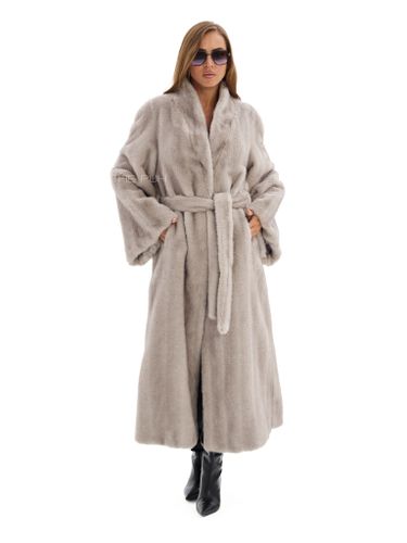 Длинная серая шуба из эко-меха