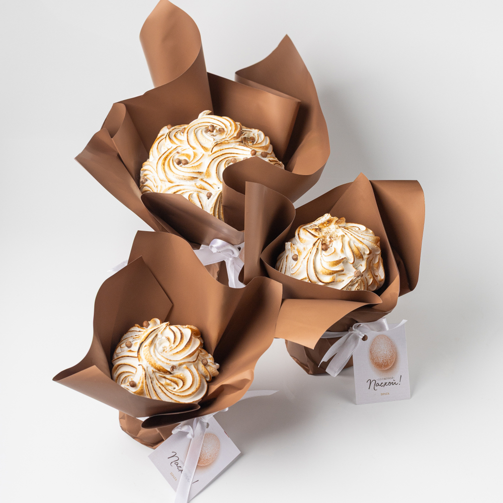 Итальянский кулич с карамельными кубиками