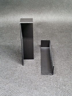 Заглушки торцевые для плинтуса 70x14 мм (Черный, правая и левая)