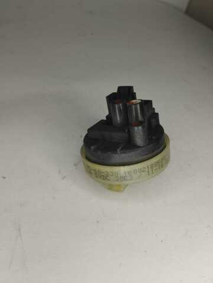 24 Датчик уровня воды для стиральных машин Indesit 16002180500 б/у