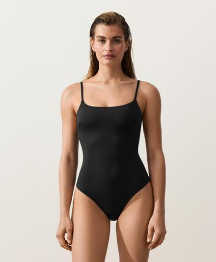 OYSHO Купальник Compressive с круглым вырезом, черный