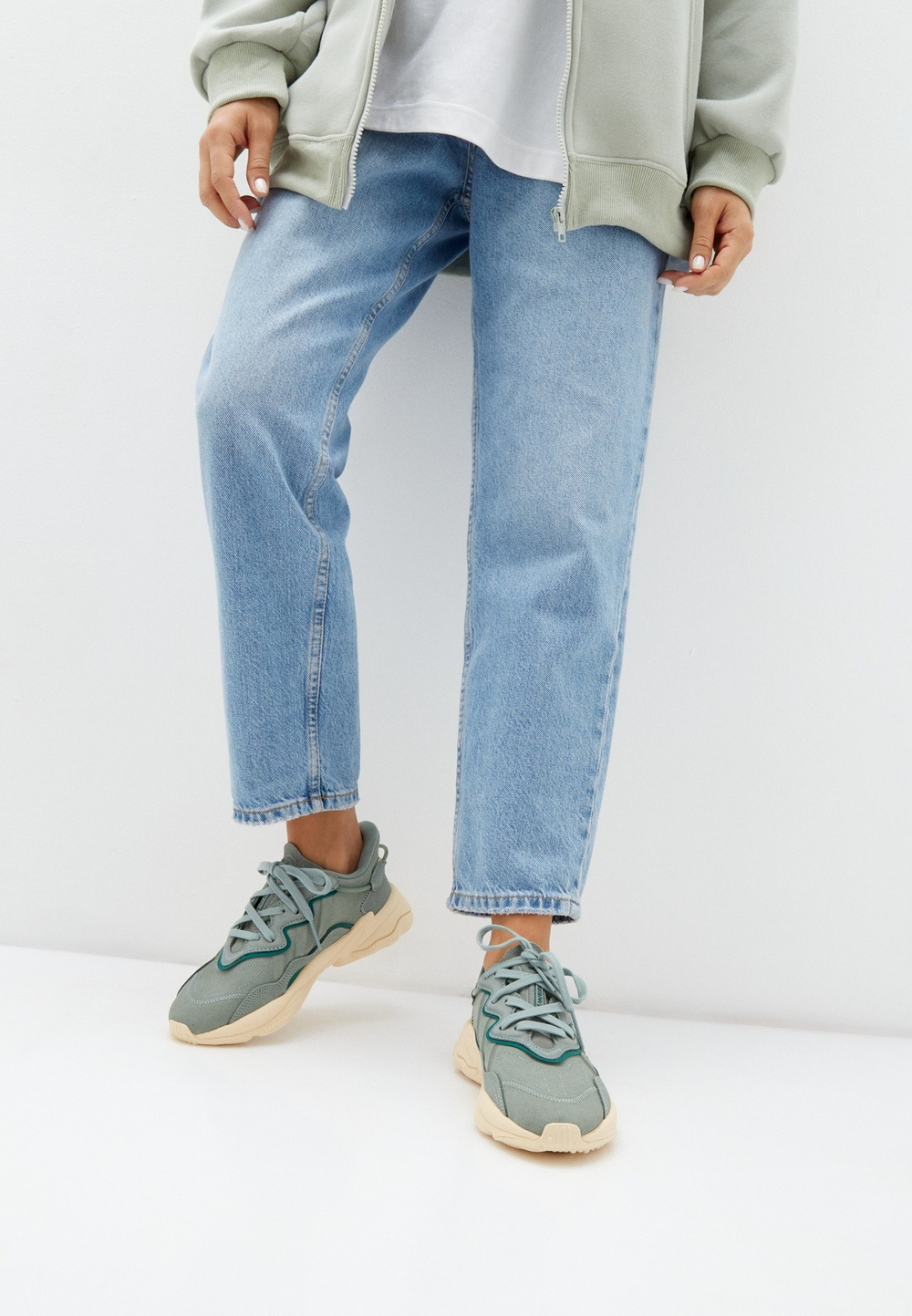 Кроссовки женские adidas Originals OZWEEGO W