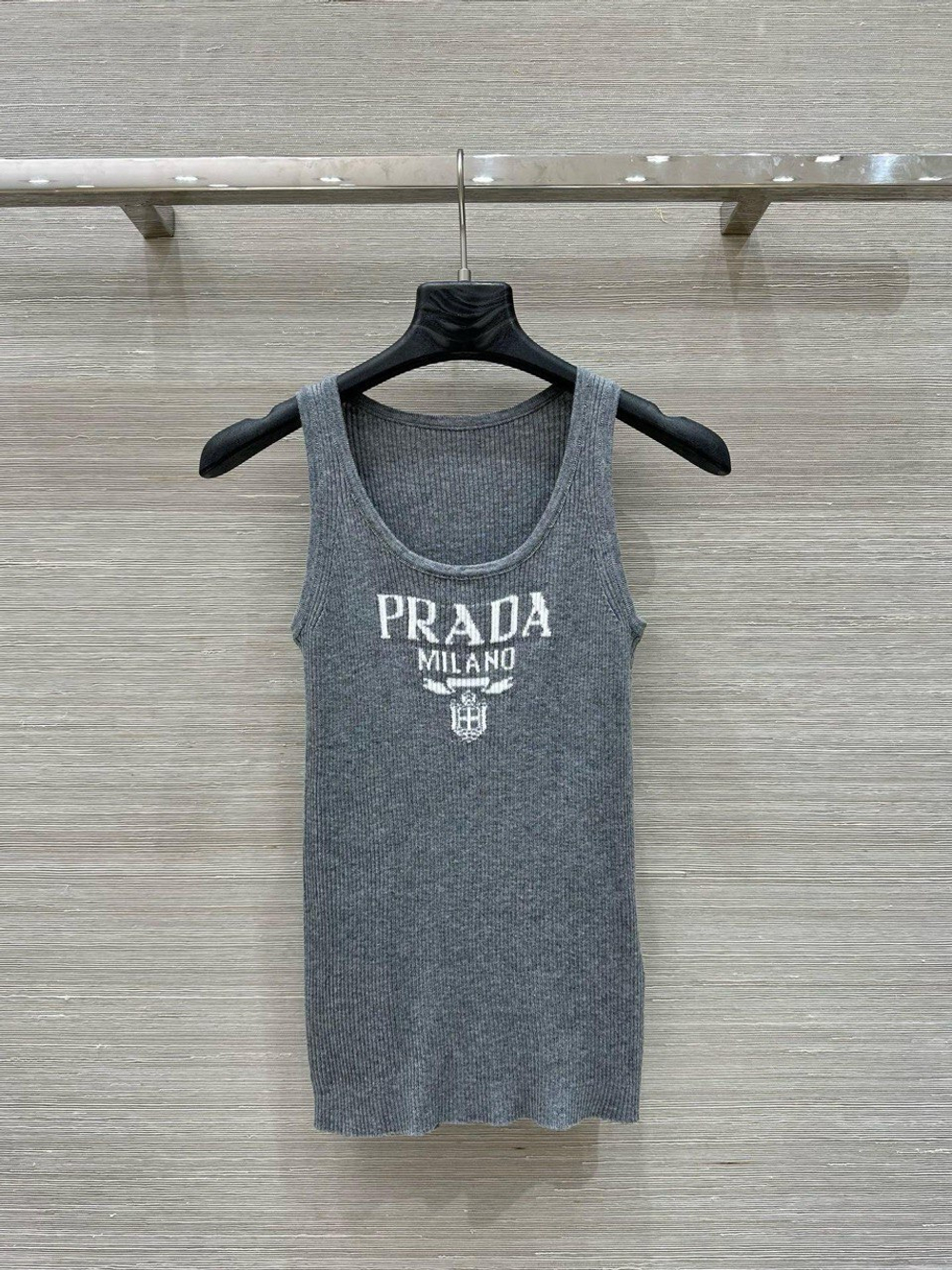 Майка Prada