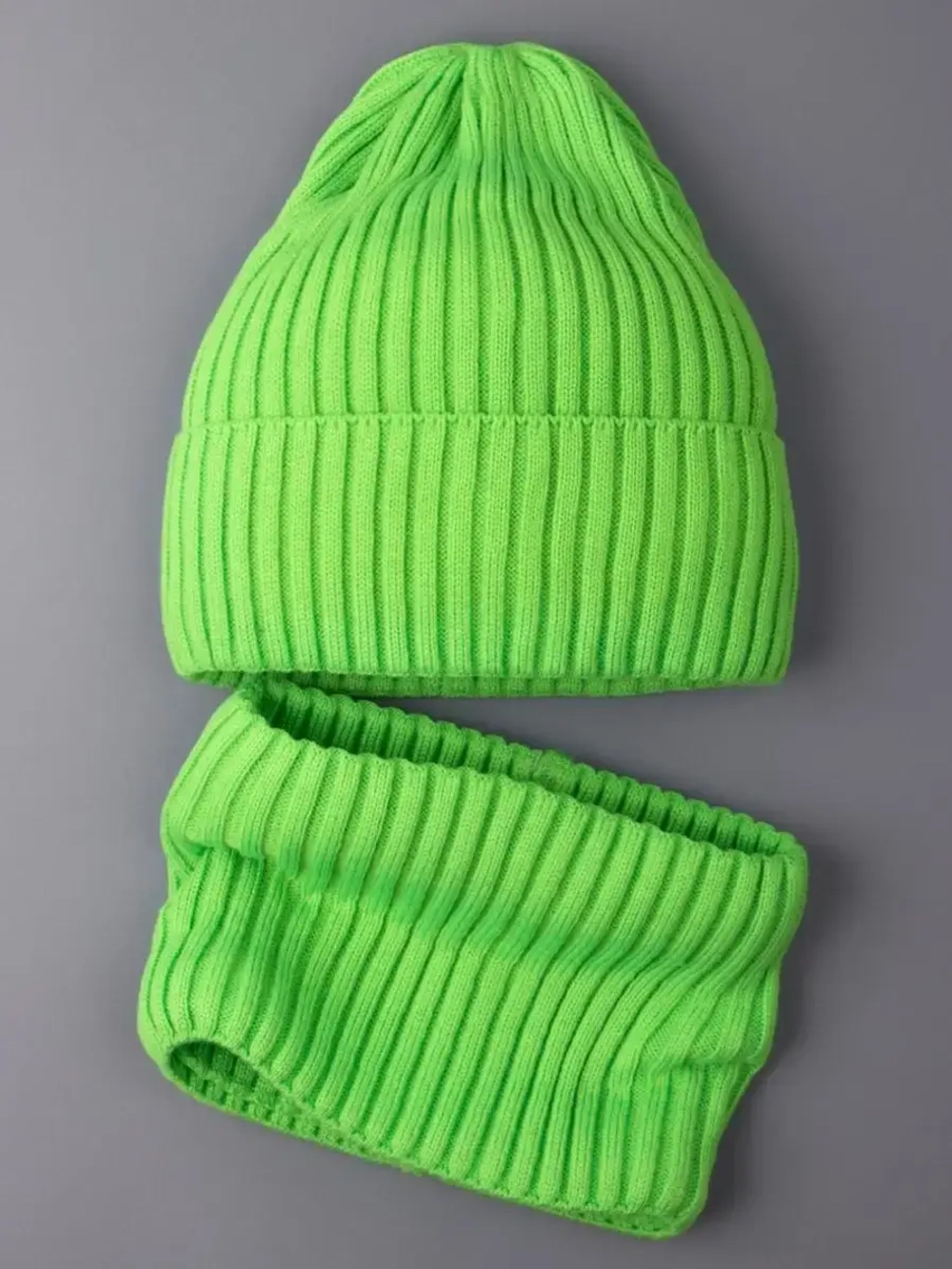 Шапка для мальчика со снудом осенняя