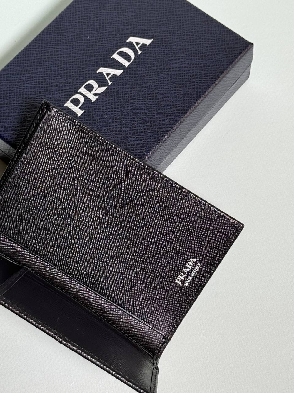 Кошелек Prada