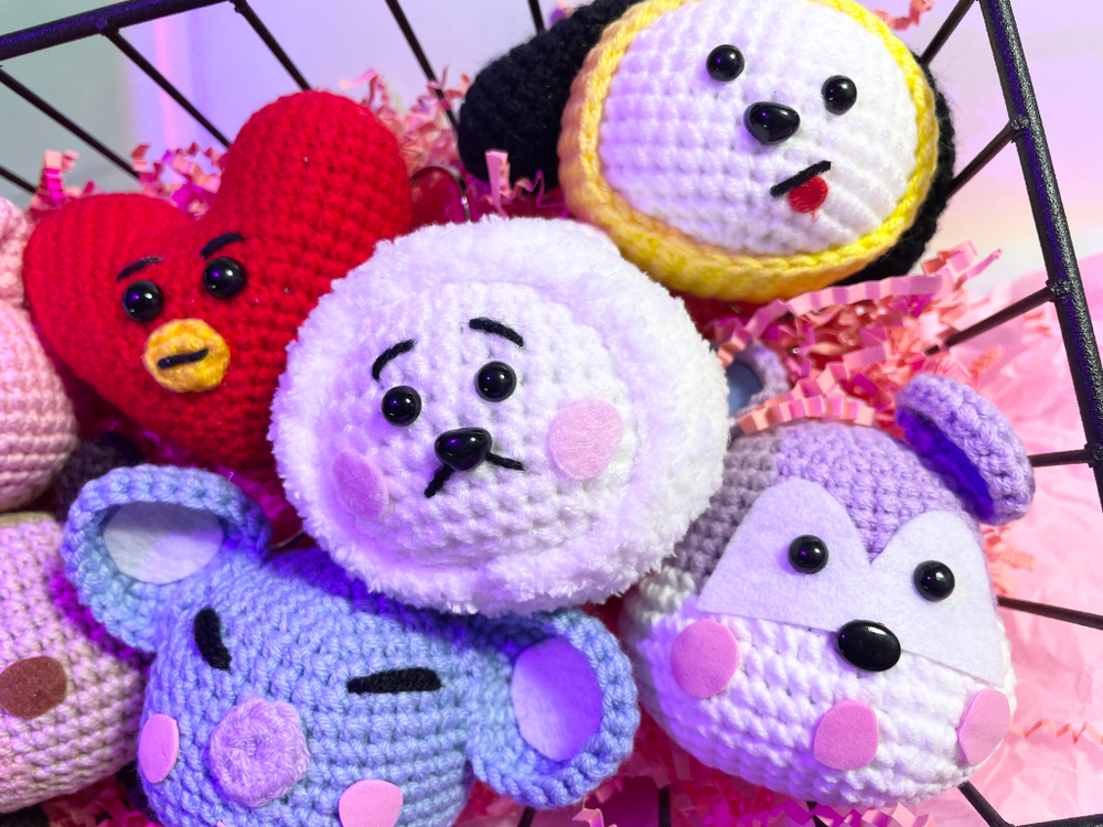 Брелок (вязаный) / ChinSilToys / bt21 mini