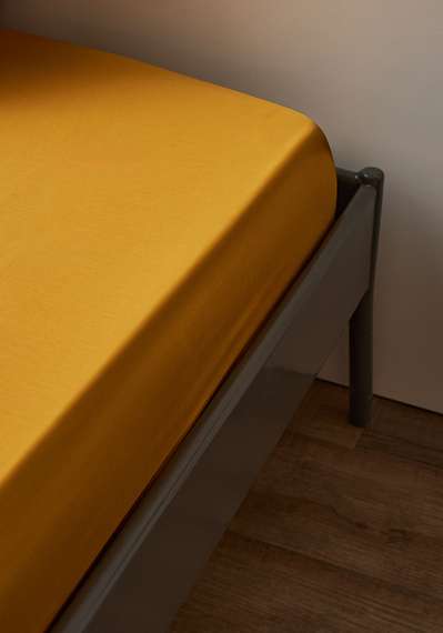 Простыня из премиального сатина горчичного цвета из коллекции essential, 240х270 см