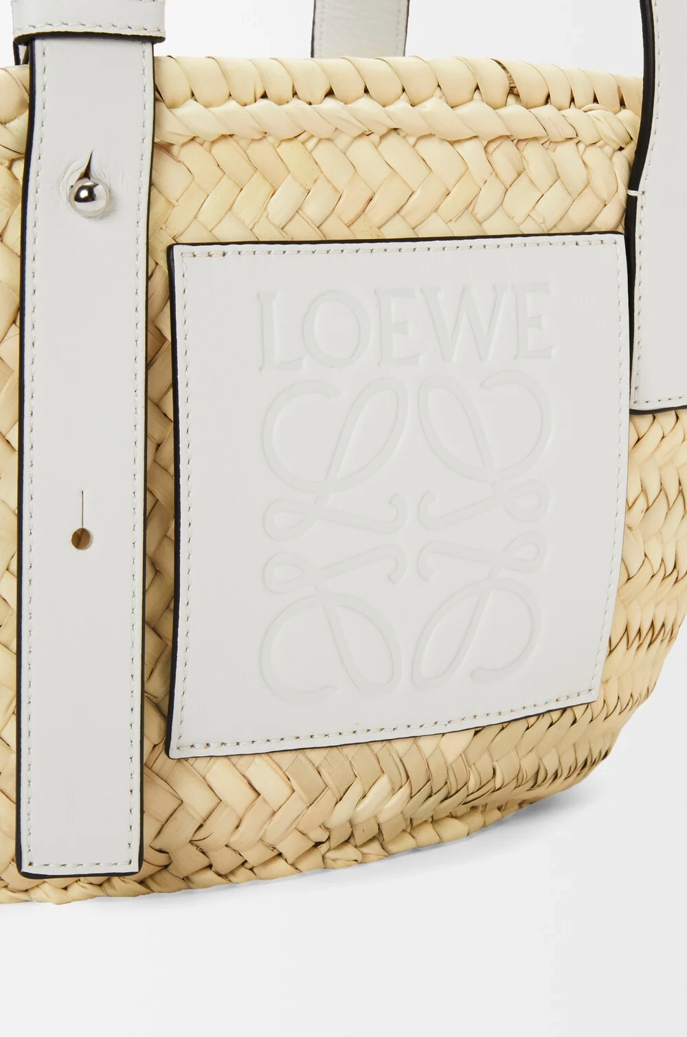 Loewe Небольшая сумка-корзинка из пальмовых листьев и телячьей кожи, натуральный