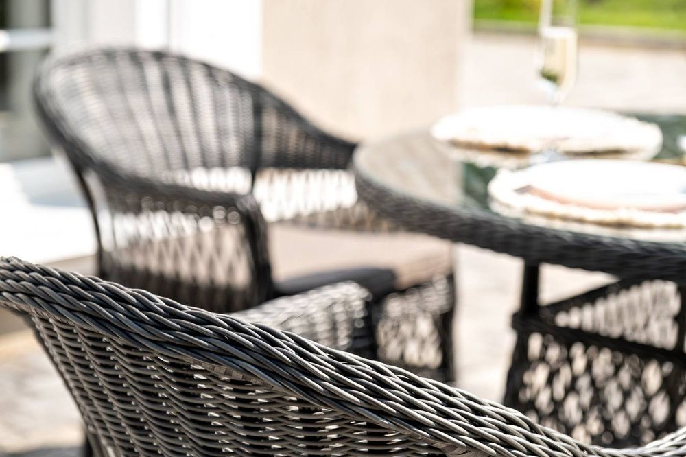 "Дольче" обеденная группа из искусственного ротанга, цвет графит