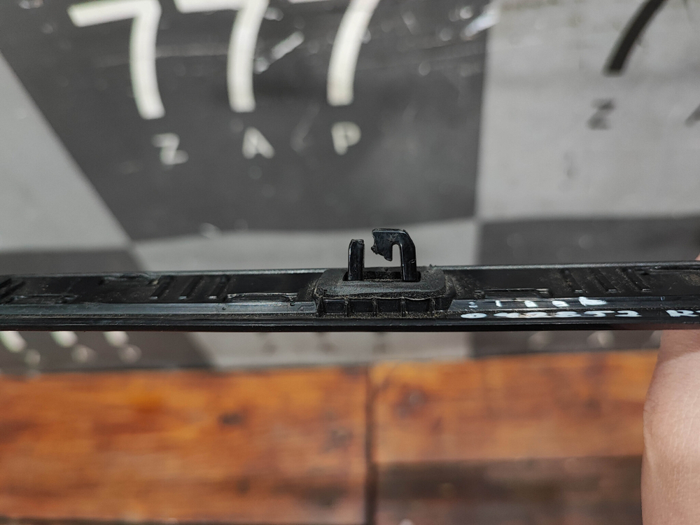 Накладка двери передней левой Exeed RX 23-нв Б/У Оригинал 609001620AA