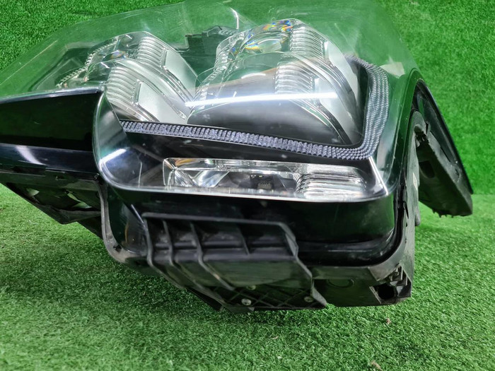 Битая Фара левая GAC GS8 (2016-2023) LED