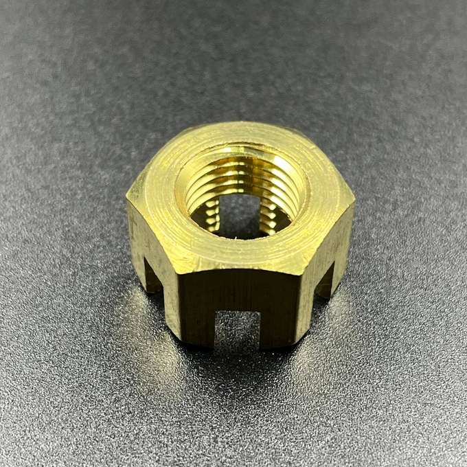 Гайка крепления гребного винта Yamaha 20-30, F20-25 (YUELANG)