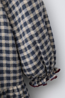 ZARA ПЛАТЬЕ В КЛЕТКУ С ВОЛНИСТОЙ ОТОРОЧКОЙ, СИНИЙ