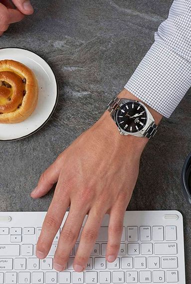 Наручные часы Casio EFV-140D-1A