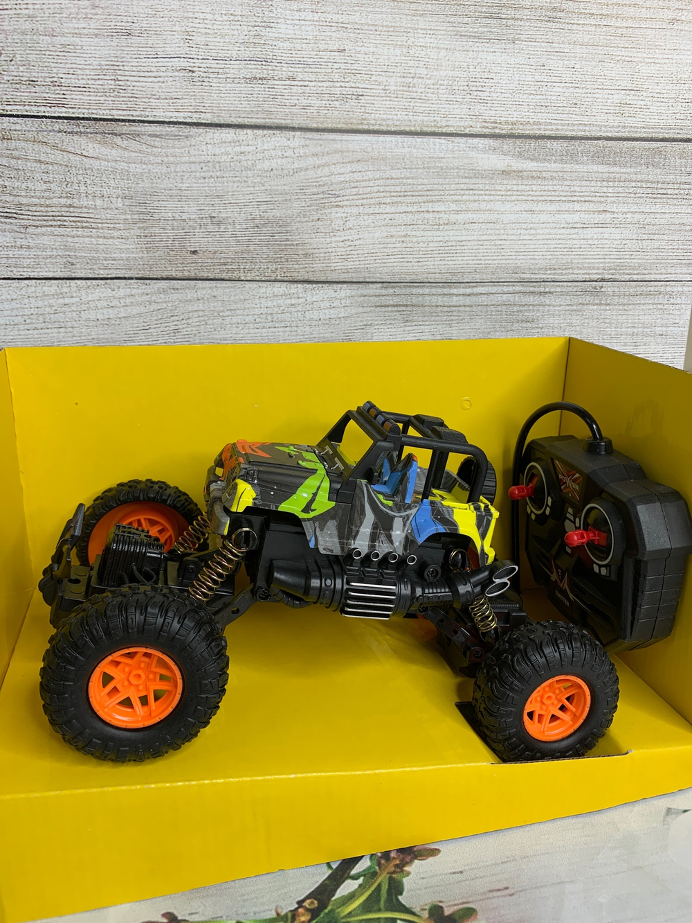 1168457/Autodrive 1:18 р/у Краулер, 4 канала, свет, принт граффити, в/к 29*14, 7*17, 5см/54