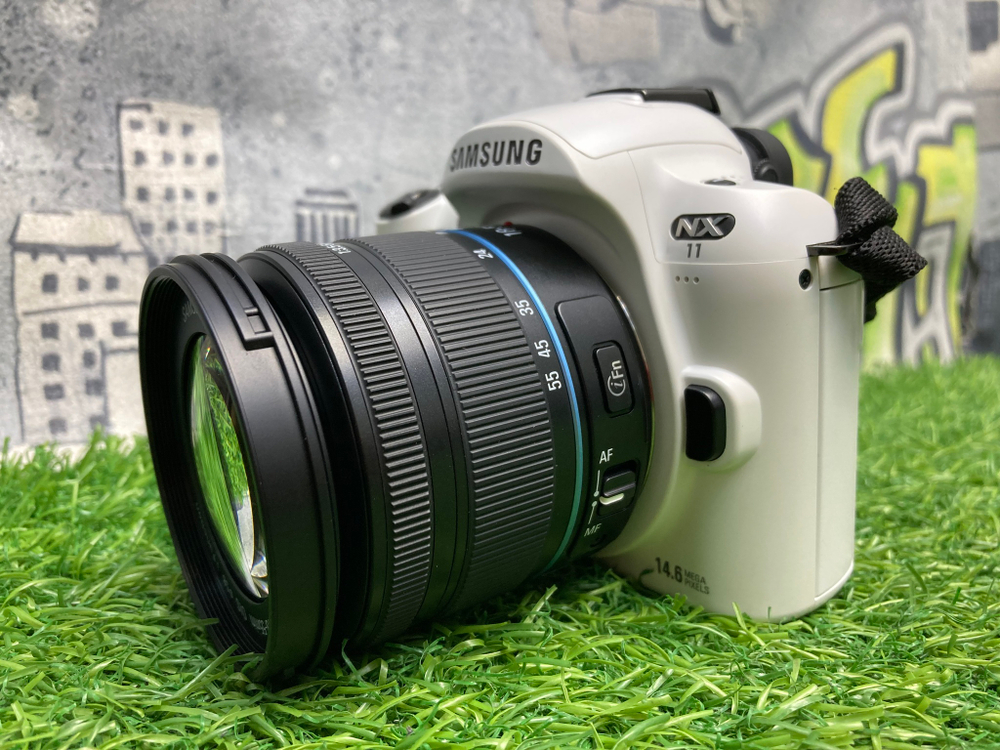 Samsung NX11 Kit 18-55mm 3.5-5.6 i-Function
