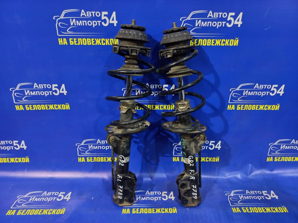 Стойка передняя правая Honda FIT 2001-2007