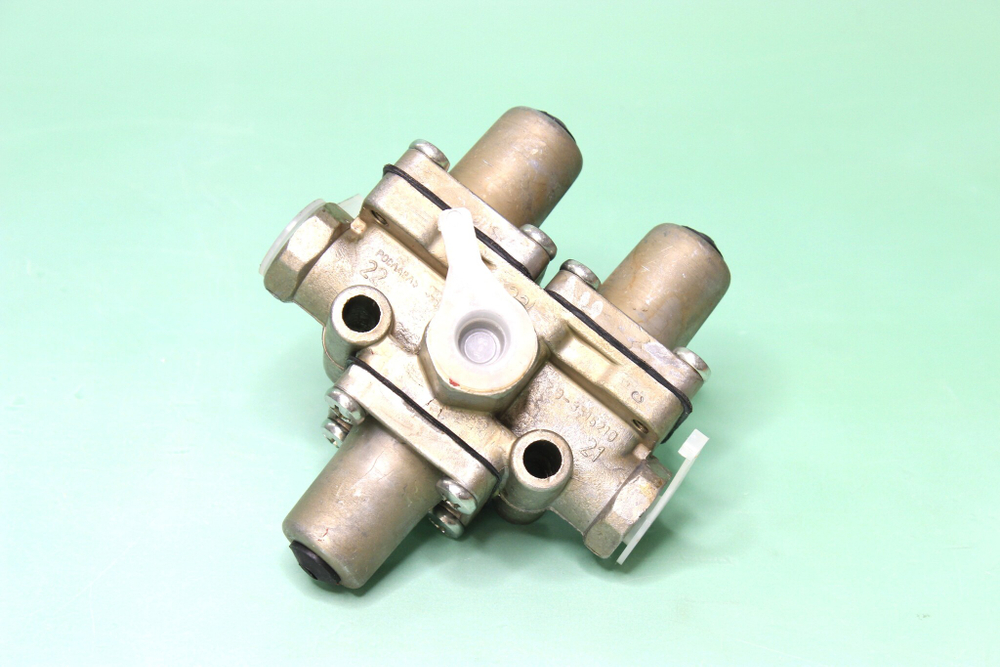 Клапан защитный КамАЗ,МАЗ,УРАЛ 3-й