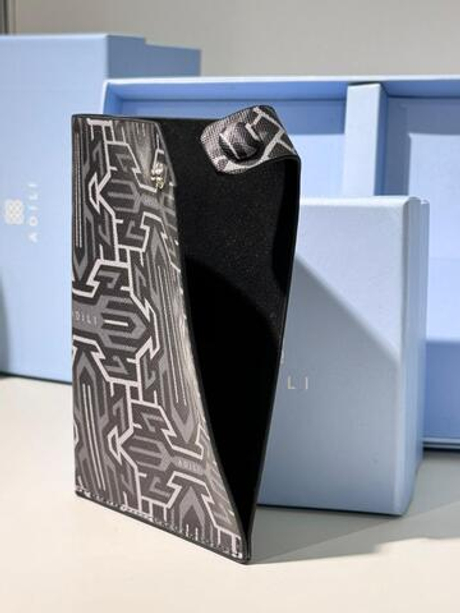 Обложка для паспорта и багажная бирка с подарочной коробкой