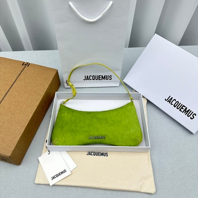 Jacquemus Le Bisou 27 cm