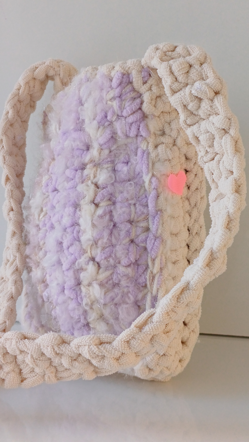 Сумка кроссбоди через плечо вязаная