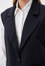 Костюм классический с жилеткой, цвет темно-синий