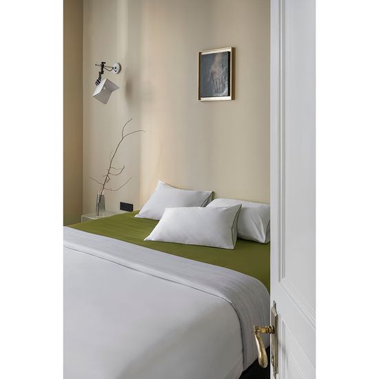 Простыня из сатина из коллекции meditation, olive, 240х270 см