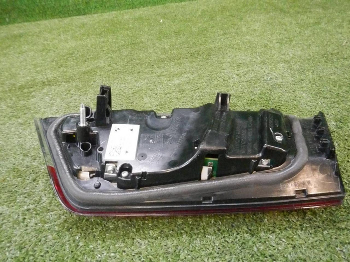 Фонарь левый внутренний BMW 3er G20 (2018-н.в.)