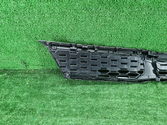 Решетка радиатора Kia Rio 4 X (2020-н.в.)