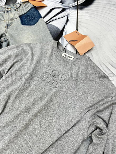 Женский лонгслив Miu Miu с логотипом бренда