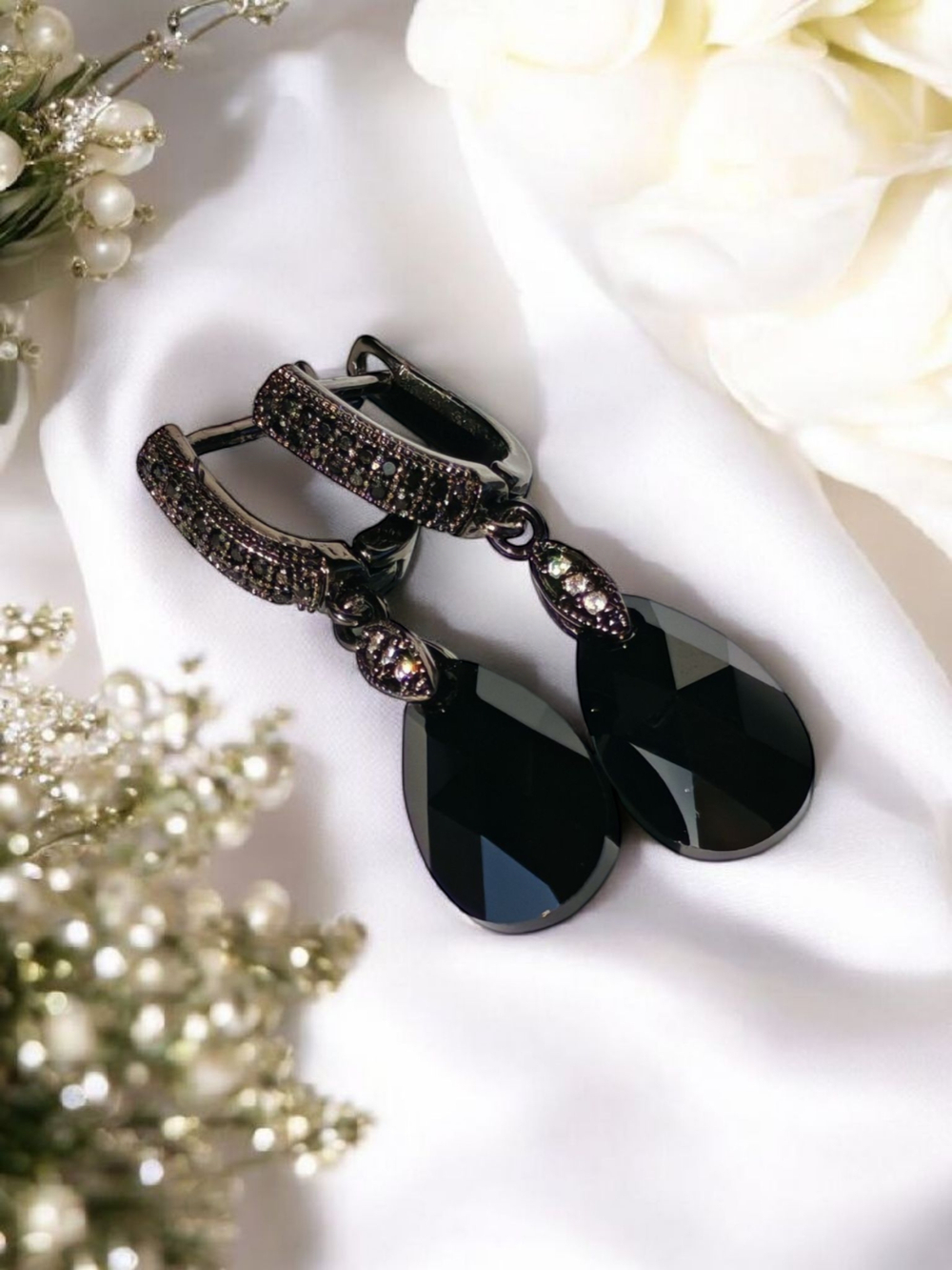 Серьги капли с кристаллами Swarovski черные