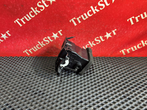 Дефлектор воздушный левый 2024г.