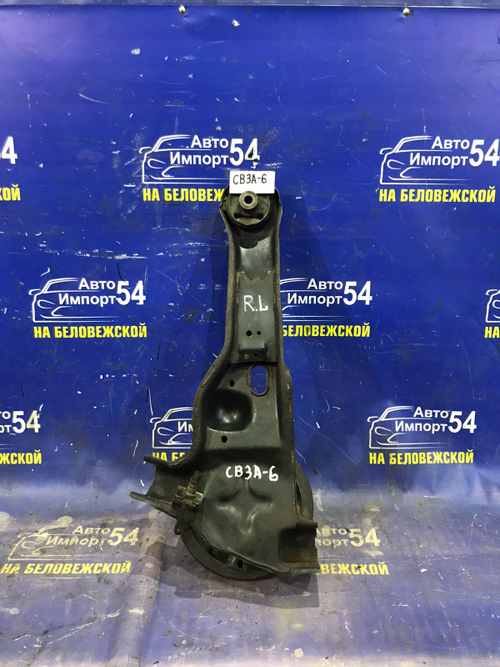 Ступица задняя левая MITSUBISHI LANCER 1993