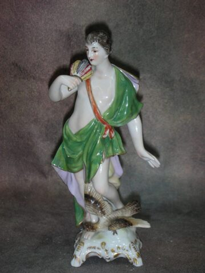 Статуэтка. Фарфор. Аллегория стихии воздуха. Rudolstadt. Германия