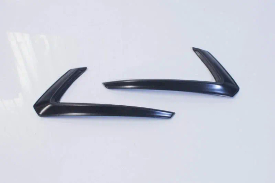 Канарды переднего бампера Volta