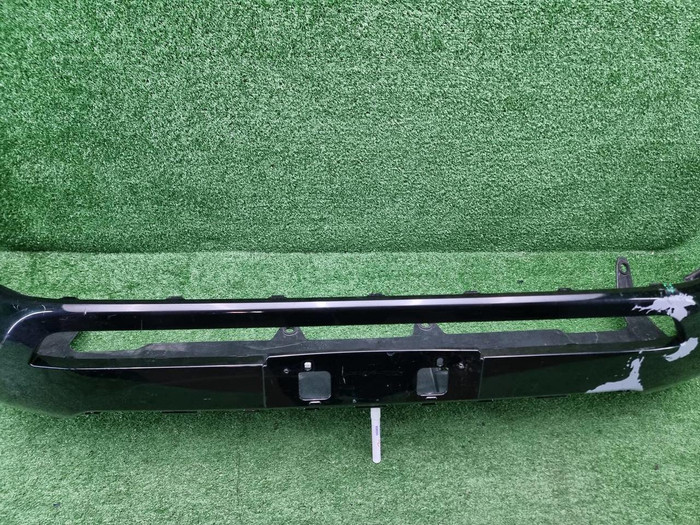 Бампер передний Toyota Land Cruiser 300 (21-нв)