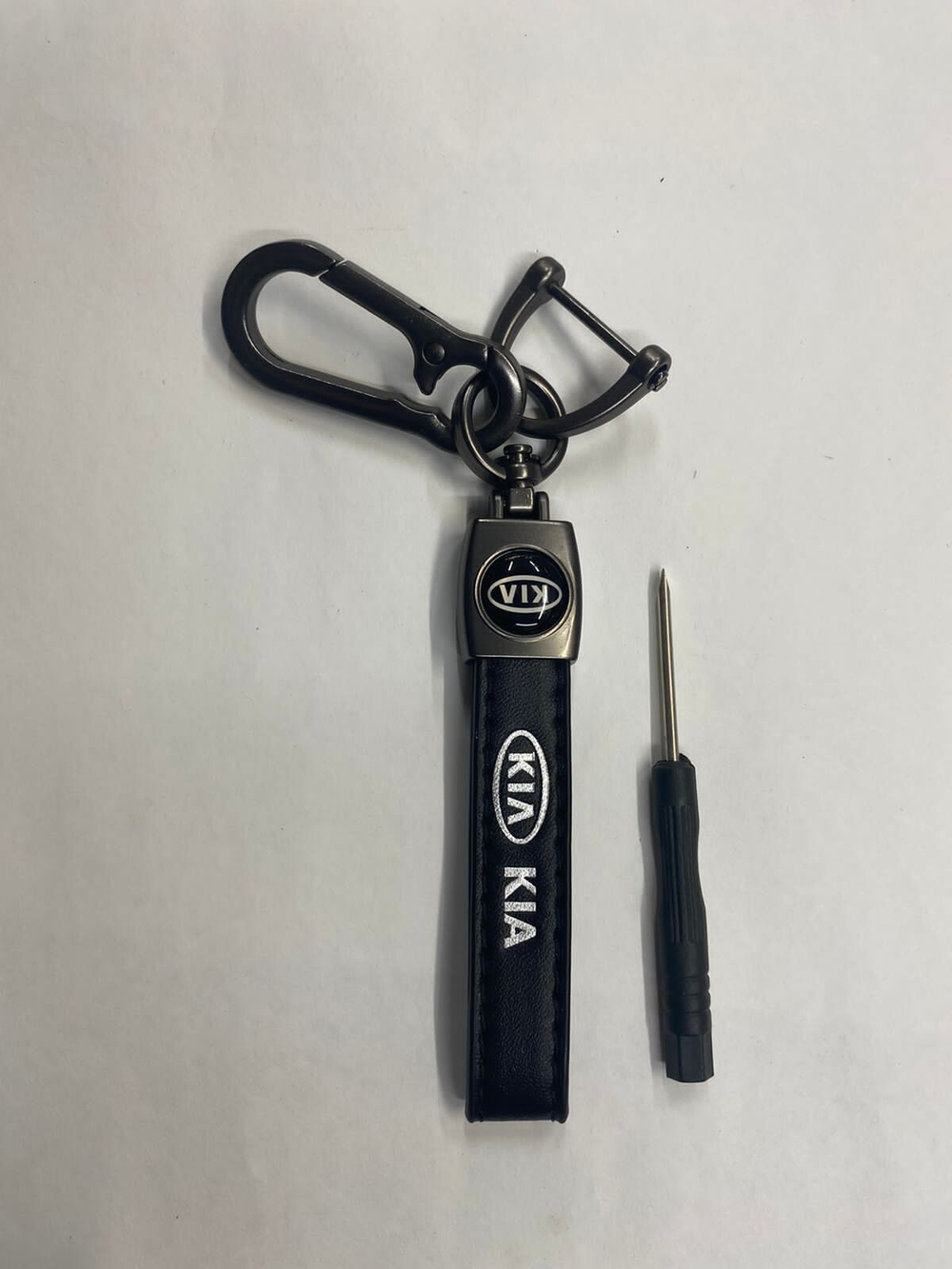 KIA (КИА), брелок автомобильный для ключей, карабин, петля (1 шт.)