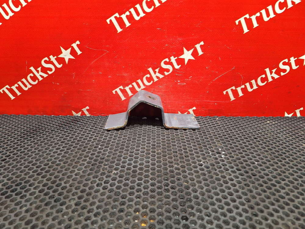 Кронштейн крыла заднего 2018г.