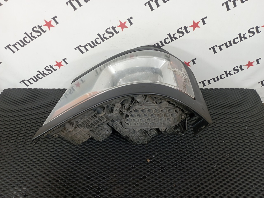 Фара левая 2020г.