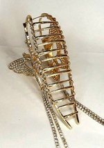 Заколка-краб. Бабочка петля со стразами. Усиленная. Цвет золото.