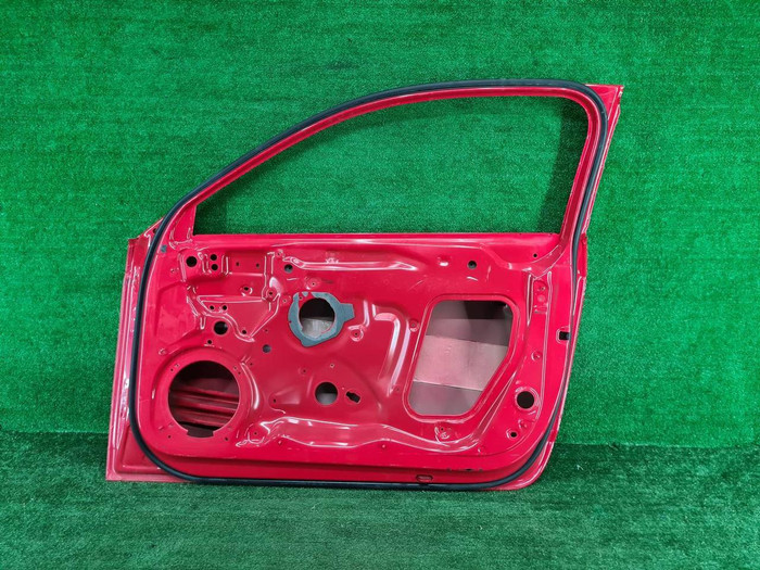 Дверь правая Audi A3 3 8V (2012-2020) хэтчбек