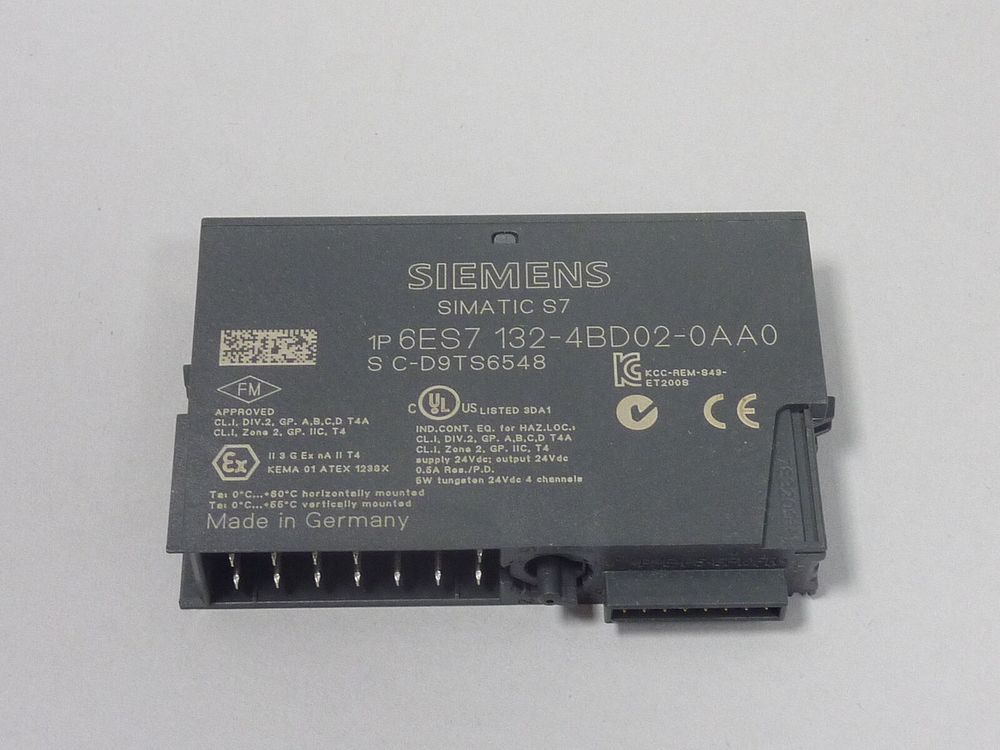Б/у SIEMENS 6ES7132-4BD02-0AA0