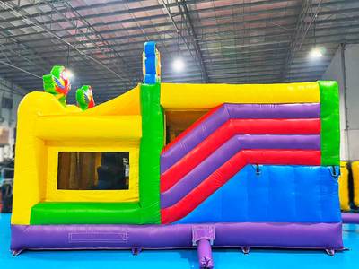 Коммерческий надувной батут «Попугаи и друзья» с крышей, 6x4x4 м