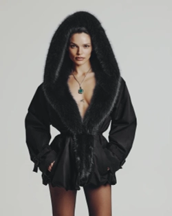 Куртка с мехом черная