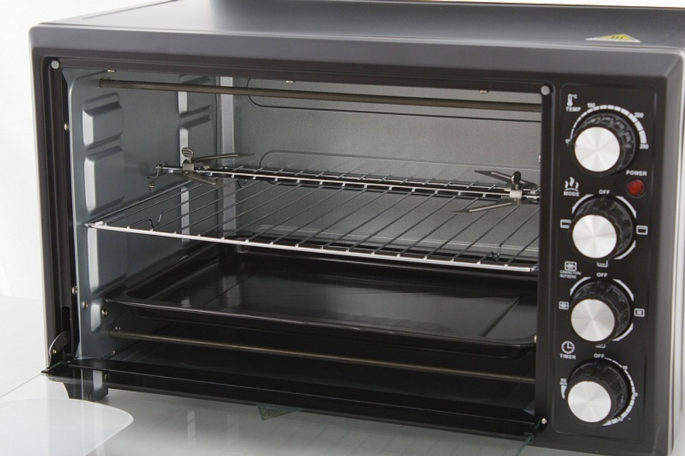 Мини-печь Leran TO-3322 В