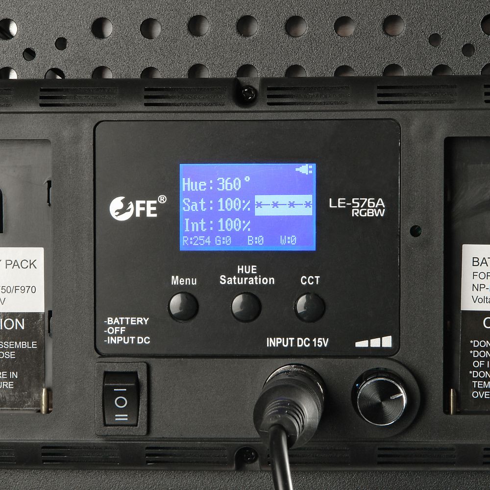 Светодиодный осветитель Falcon Eyes LE-576A RGBW