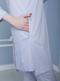 Блуза медицинская светло-серого цвета