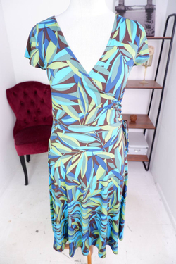 Платье Van Heusen для встречи с подружками, визуально 44 размер