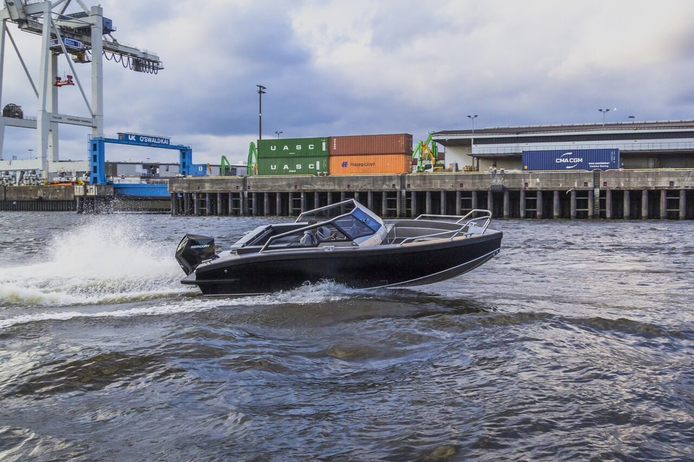 Катер Volzhanka VOYAGER 700 open